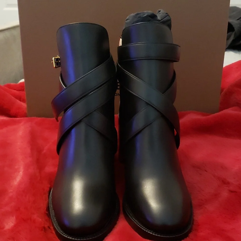 Burberry Booties - Picture 2 of 9